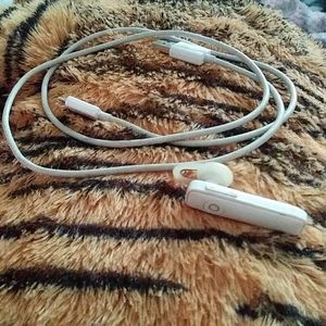 Bluetooth set up ear piece